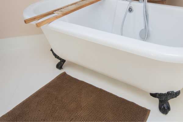 Detach The Suction Cups From The Bathtub Surface