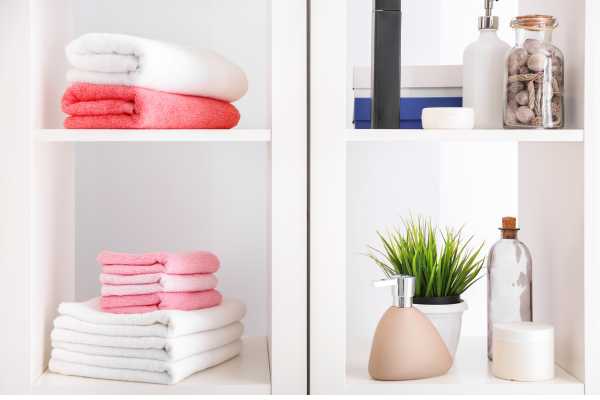 bathroom Built-In Shelves With Towel Bar