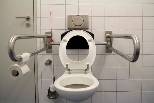 Choosing the Right Elevated Toilet Seat