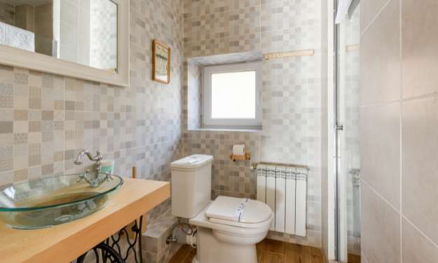 How To Choose The Right Elevated Toilet Seat