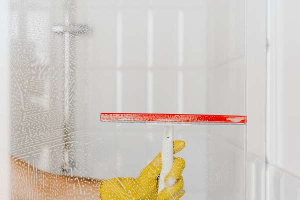 What's The Best Homemade Cleaner For Shower Doors?