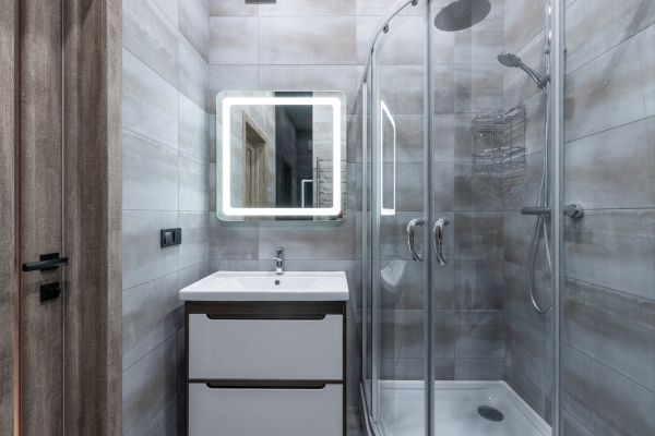 Choosing The Right Material For Your Shower Bench