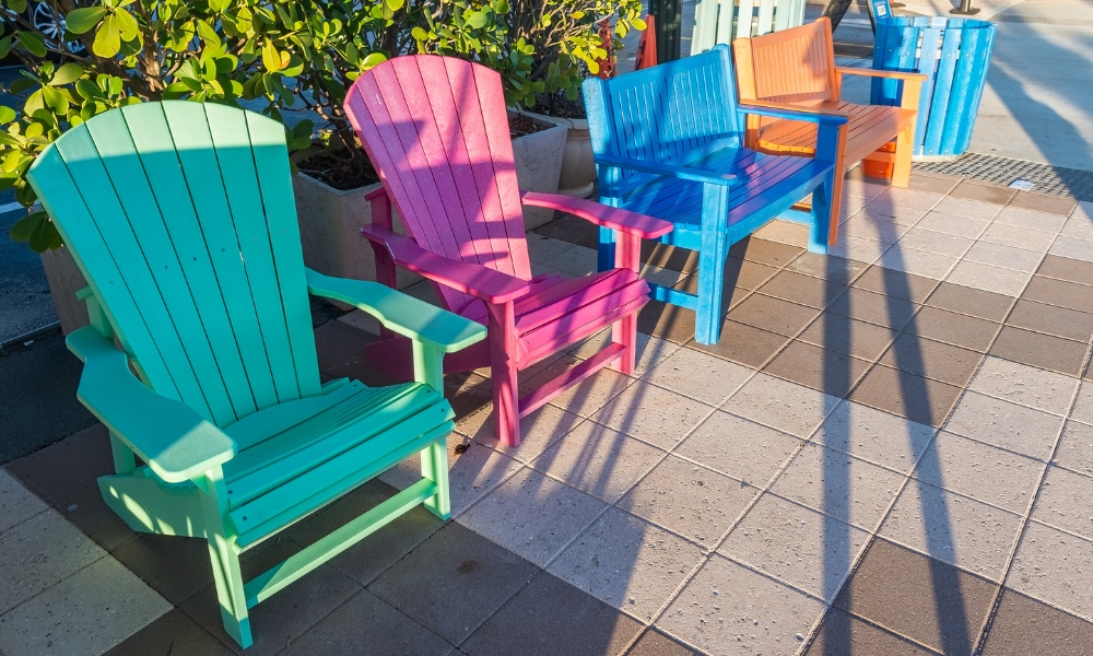 What Color Chairs Go With A Dark Wood Table